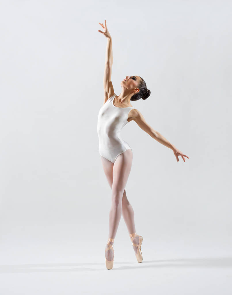 Ballerina (in grauer Ausführung)) - Foto, Bild