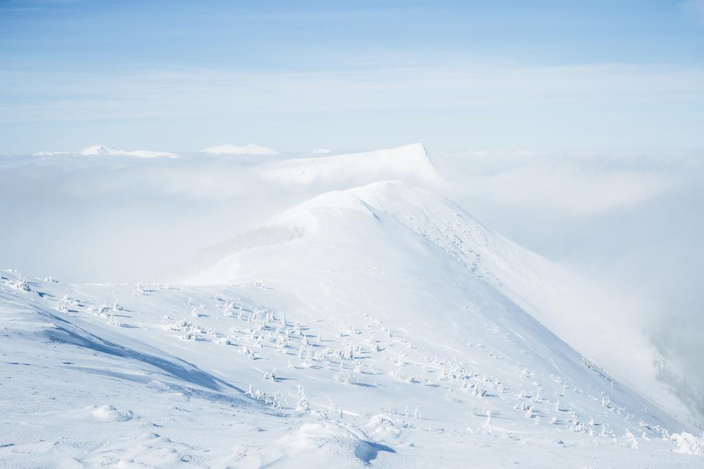 śnieżny wzgórza - Zdjęcie, obraz