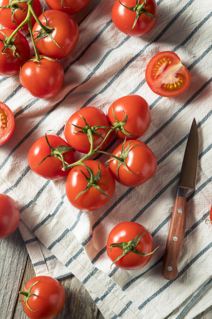 新鮮な有機トマト - 写真・画像