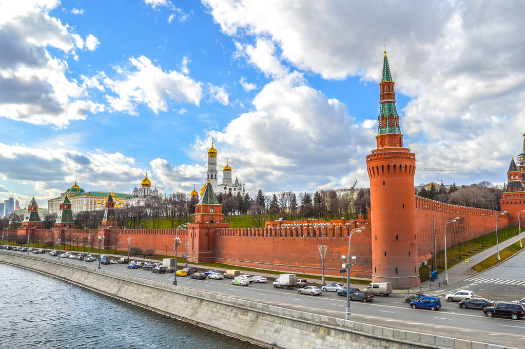 Liikenne Kremlin lähellä Moskovassa
. - Valokuva, kuva
