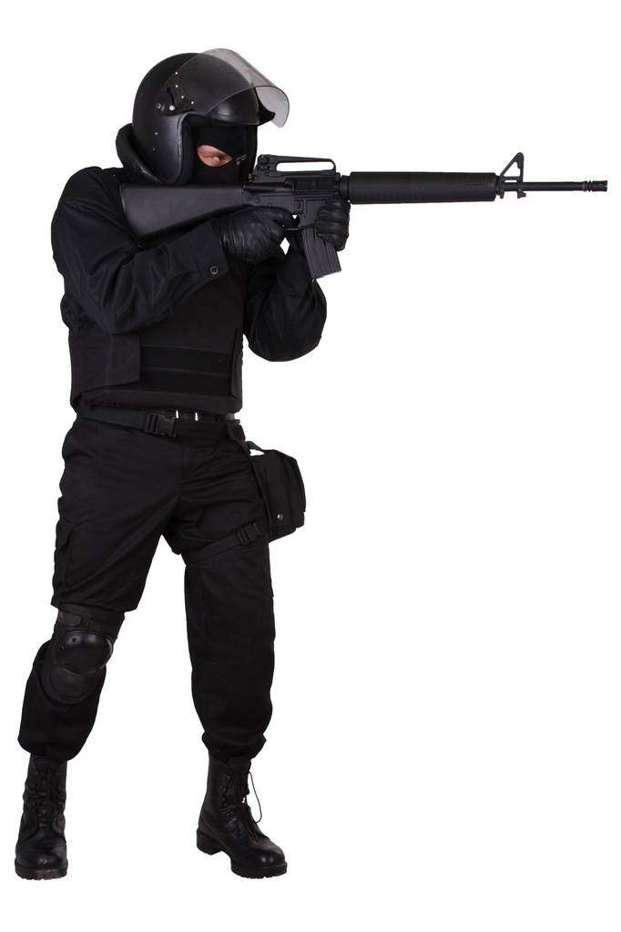 SWAT oficer z karabin szturmowy w czarnym mundurze - Zdjęcie, obraz