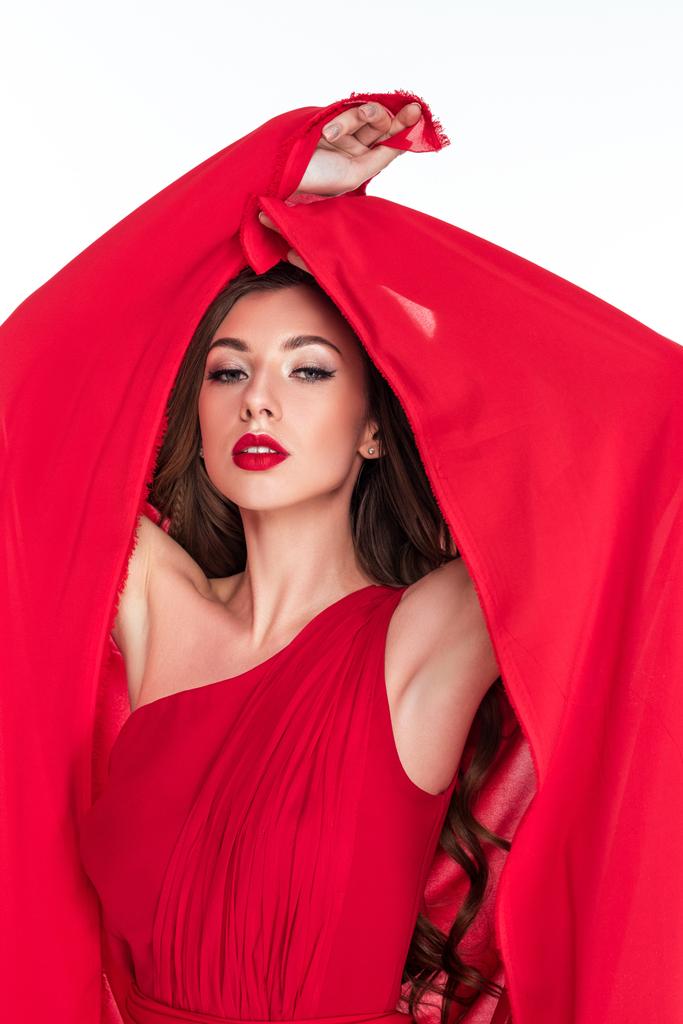 sensuale donna in posa in abito rosso con velo, isolato su bianco
 - Foto, immagini