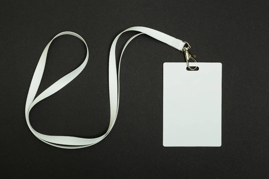 Бланк Security с белой шейной повязкой на черном бэкграунде
 - Фото, изображение