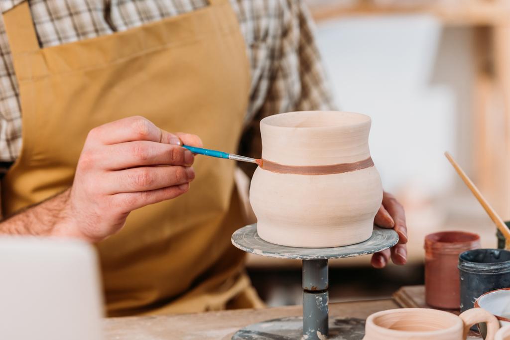 potter Boyama seramik sürahi görünümü kırpılmış   - Fotoğraf, Görsel