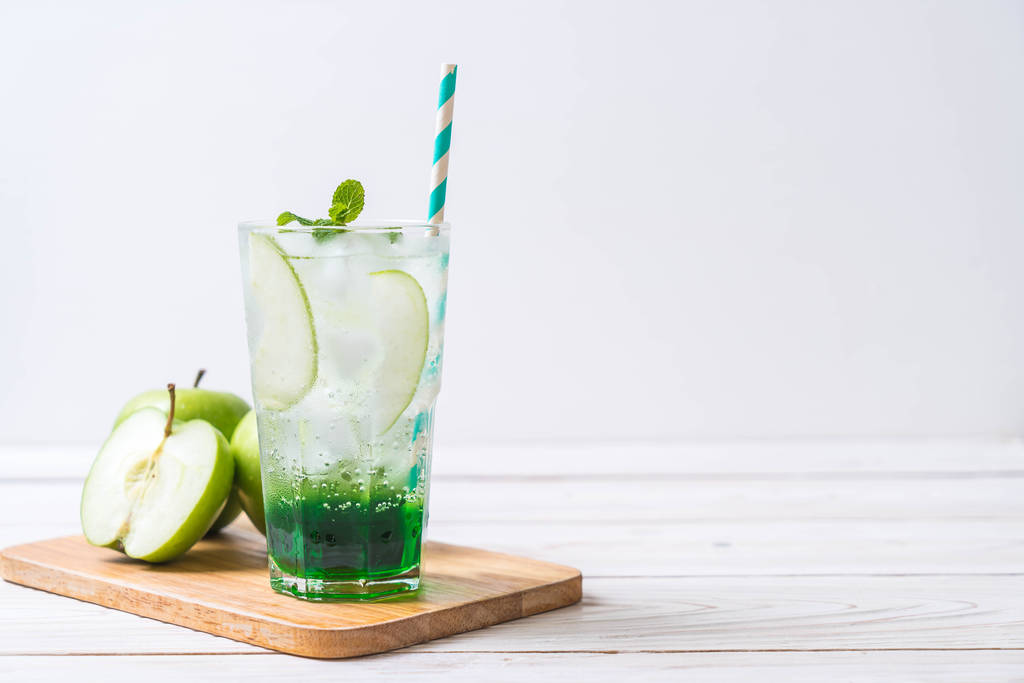 Groene appelfrisdrank - Foto, afbeelding