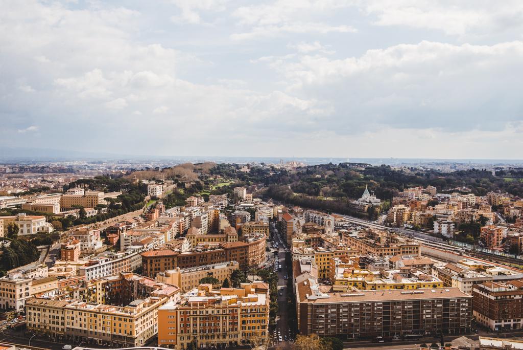 a légi felvétel a gyönyörű római épületek, Róma, Olaszország - Fotó, kép