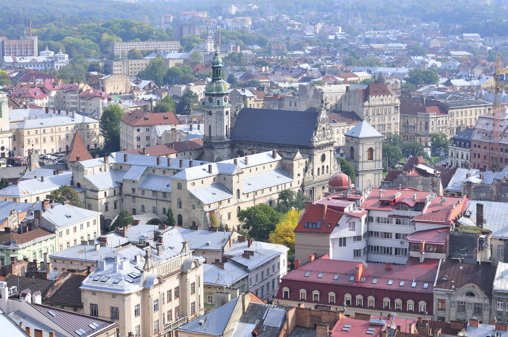 Arkkitehtuuri Ukrainan kaupungin Lviv
 - Valokuva, kuva