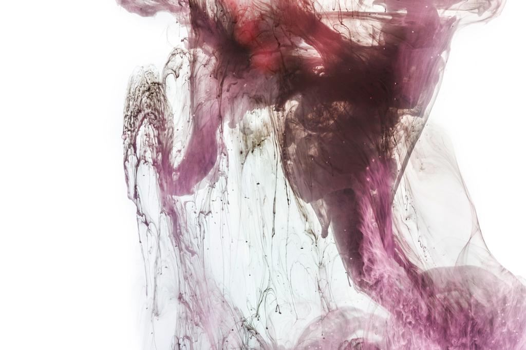 sihirli arka plan üzerinde beyaz izole su, mor ve pembe akan boya ile - Fotoğraf, Görsel