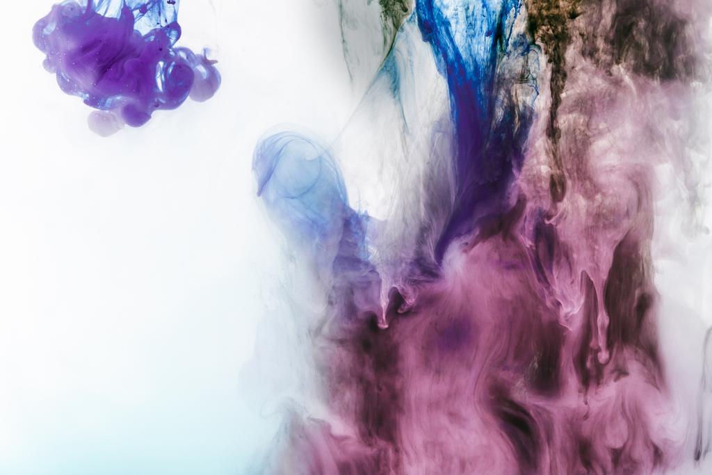 Magic háttérrel, lila és a lila füstös festék - Fotó, kép