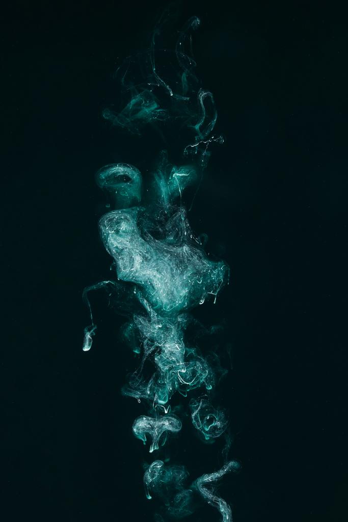 fond magique abstrait avec peinture turquoise sur noir
  - Photo, image