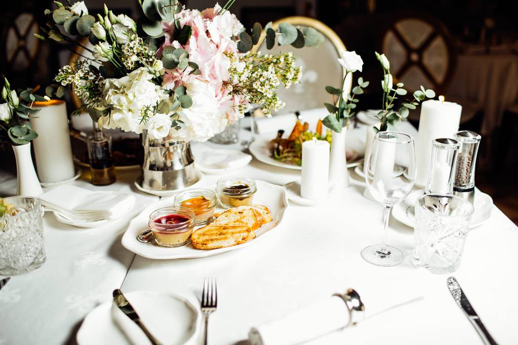 Elegante mesa en el día de la boda
 - Foto, Imagen