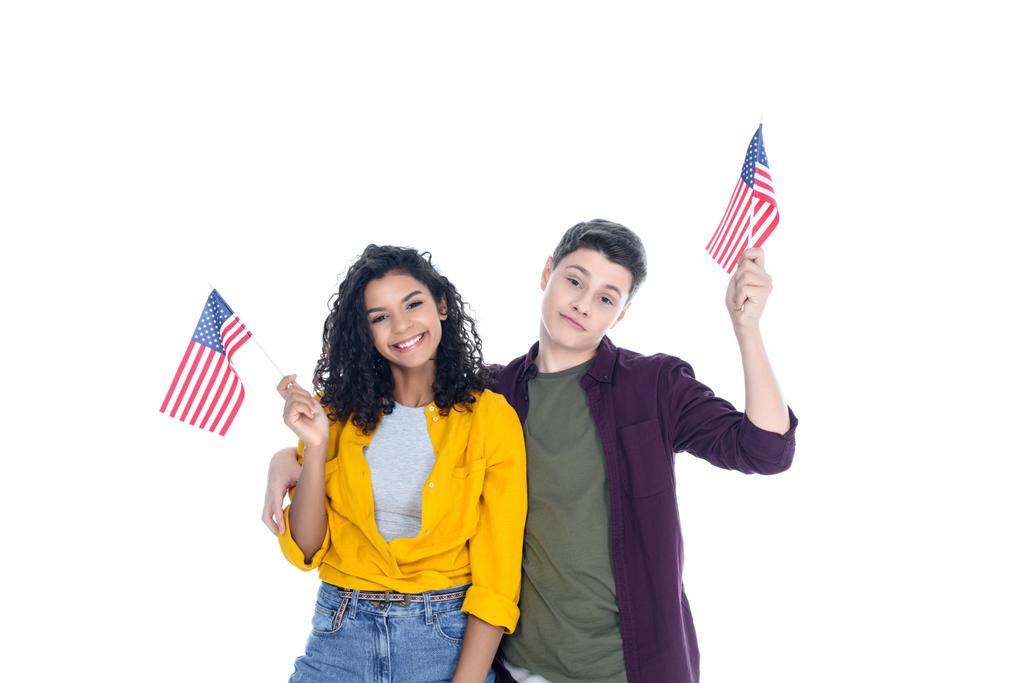 συναισθηματική έφηβων μαθητών με σημαίες ΗΠΑ απομονωθεί σε λευκό - Φωτογραφία, εικόνα