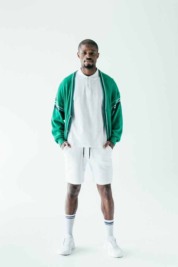 vintage spor giyim üzerine beyaz izole, Afrikalı-Amerikalı adam - Fotoğraf, Görsel