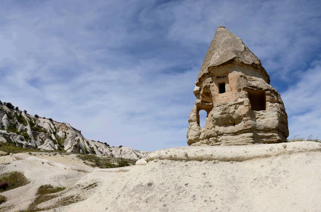 Ruinen der alten Höhlenkirche aus Vulkangestein, kappadokisches Wahrzeichen, Goreme, Truthahn - Foto, Bild