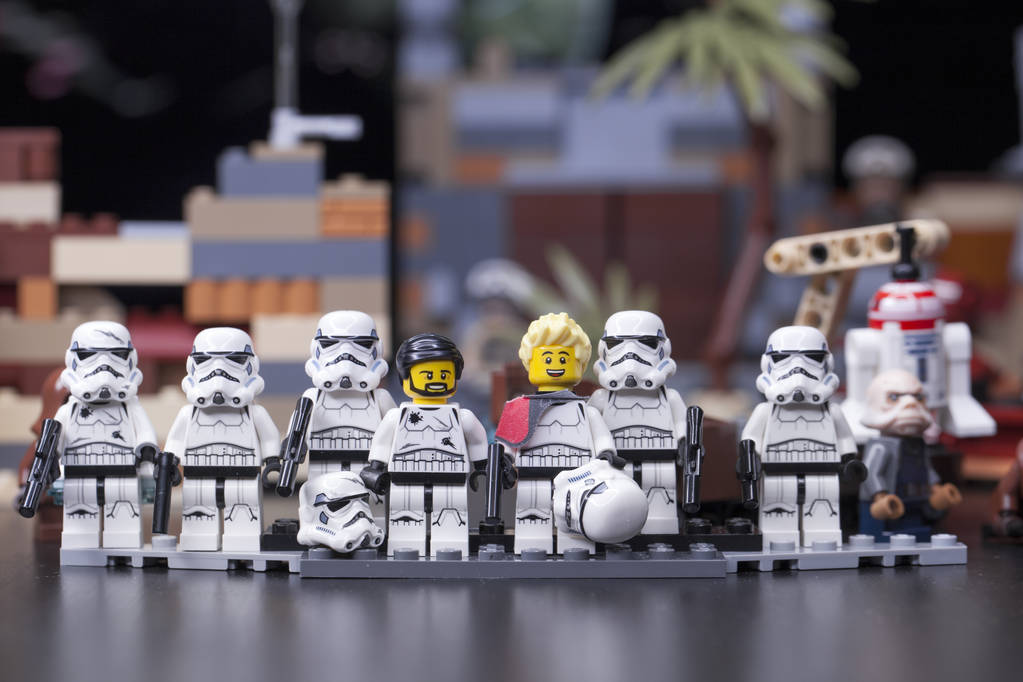 Rusland, 16 mei 2018. Constructor Lego Star Wars. Mini-cijfers van soldaten van storm troopers van verschillende episodes van de saga - Foto, afbeelding
