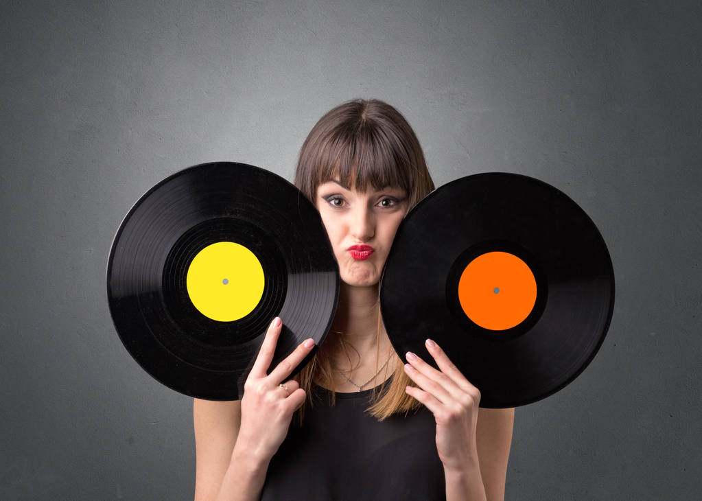 Lady drží vinylová deska - Fotografie, Obrázek