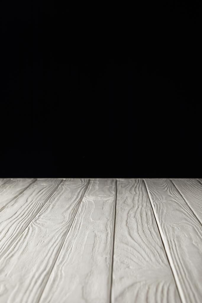 λευκό ριγέ επιτραπέζια ξύλινη σε μαύρο - Φωτογραφία, εικόνα