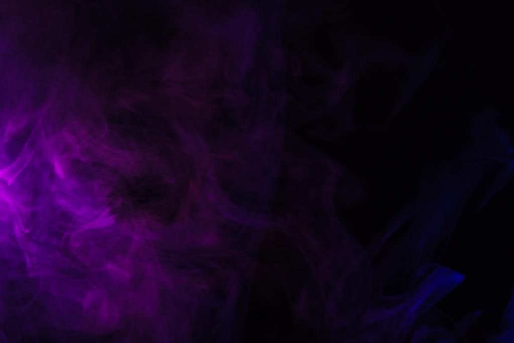 абстрактный черный фон с фиолетовым дымом, студия съемки
 - Фото, изображение