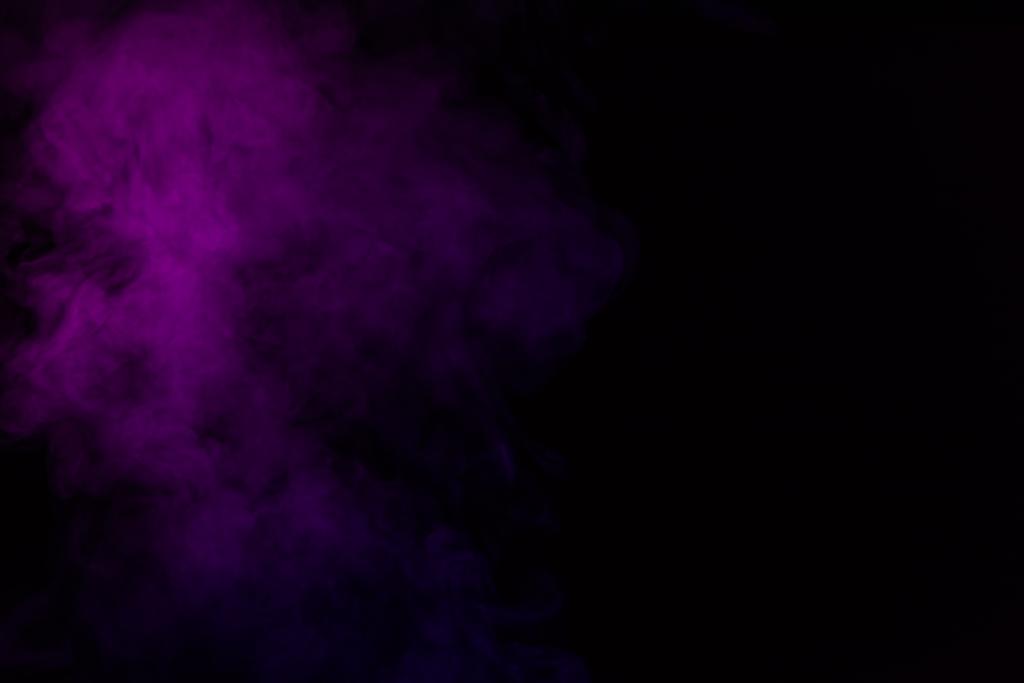 místico abstrato preto fundo com vapor violeta
  - Foto, Imagem