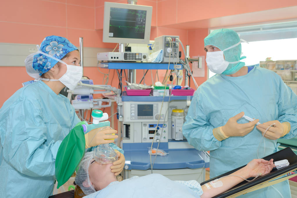 Plastičtí chirurgové v práci - Fotografie, Obrázek