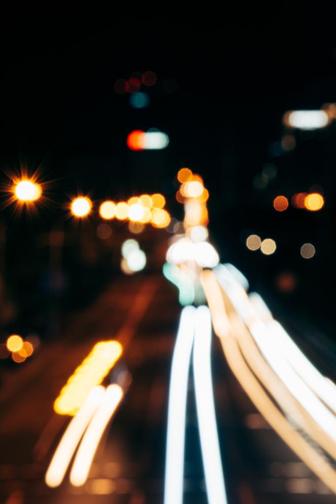 スタイル背景のボケ味で夜の街の灯 - 写真・画像