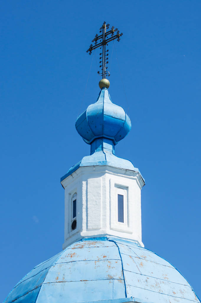 Cheboksary, Rusya Federasyonu, batan güneşin Ortodoks Manastırı. - Fotoğraf, Görsel