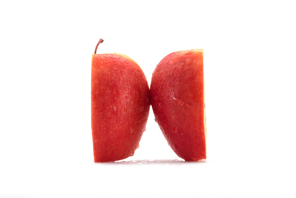 lähikuva kypsiä omenanpaloja eristetty valkoinen
 - Valokuva, kuva