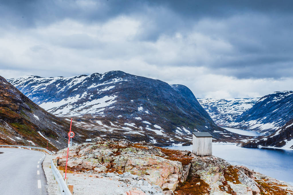 La route Nibbevegen jusqu'à la montagne Dalsnibba, Norvège - Photo, image