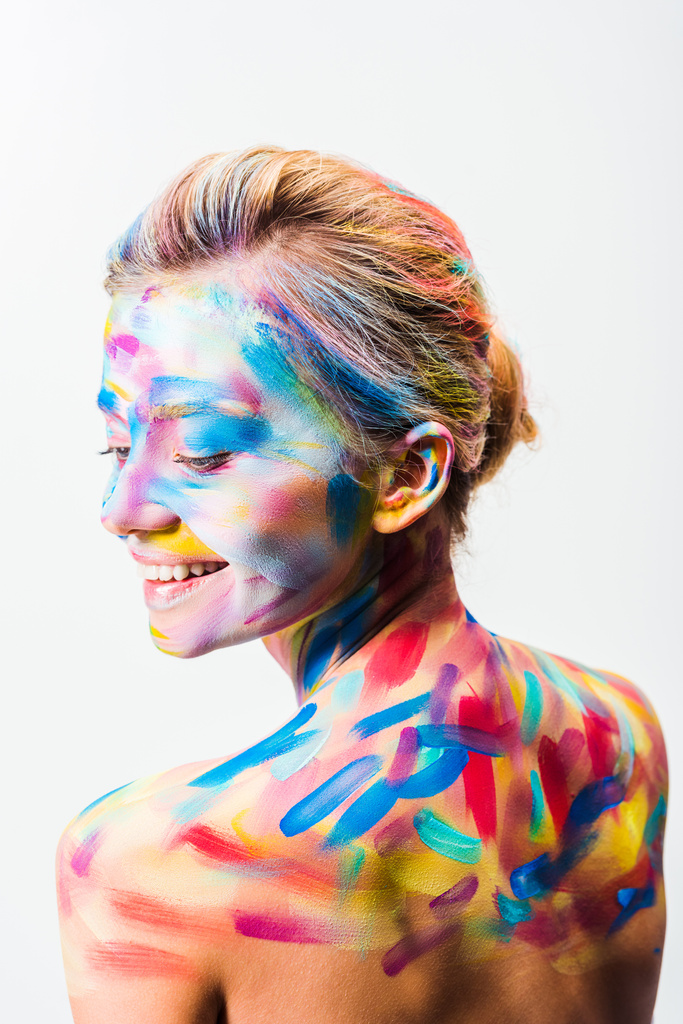 hymyilevä houkutteleva tyttö värikäs kirkas kehon taidetta eristetty valkoinen
 - Valokuva, kuva