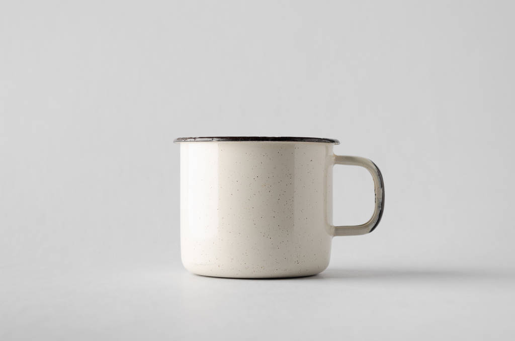 Maquette de tasse en émail blanc
 - Photo, image