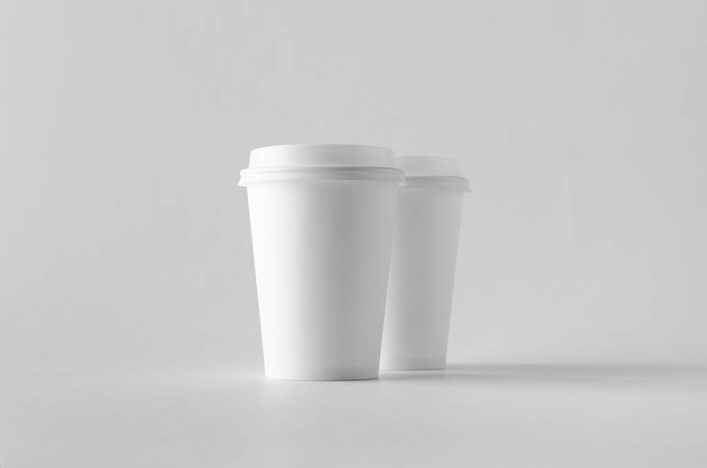 12 унцій. білий папір для кави макет з кришкою
. - Фото, зображення