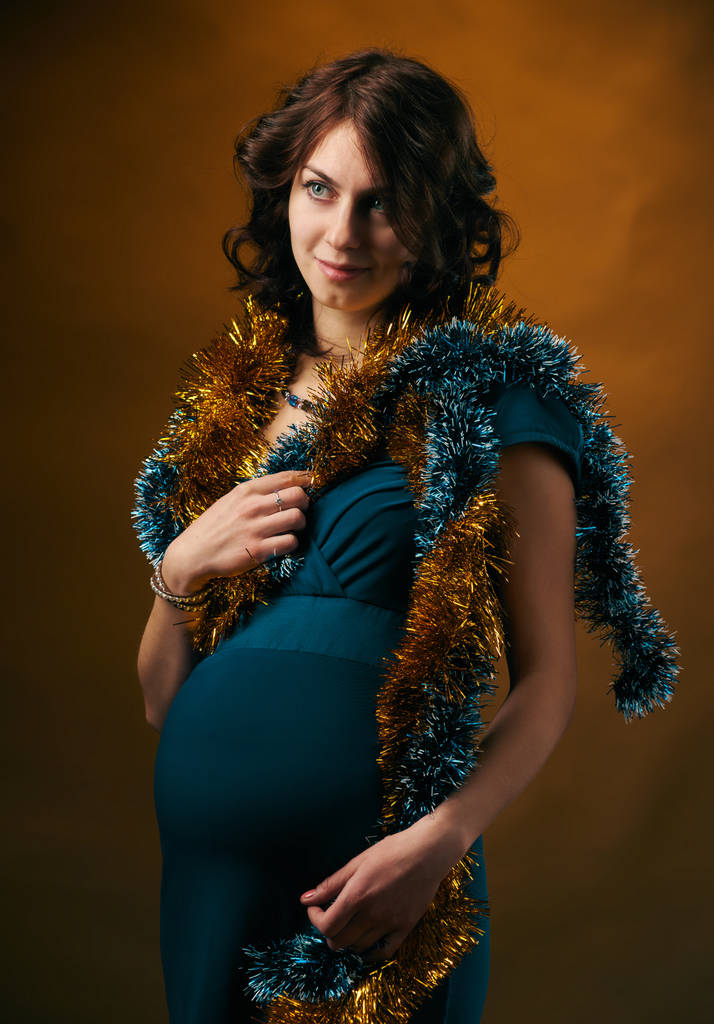 Μοντέρνα ομορφιάς έγκυος γυναίκα - Φωτογραφία, εικόνα