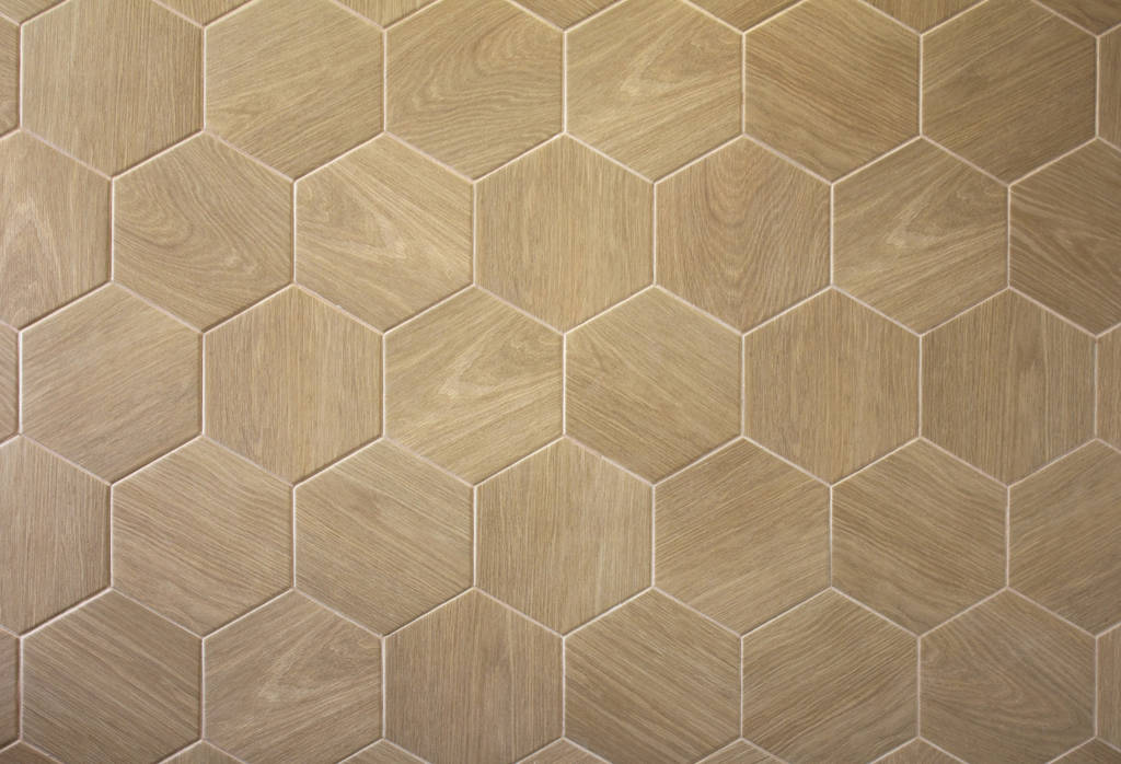 Шістнадцяткова плитка коричневої підлоги з текстурою дерева
 - Фото, зображення