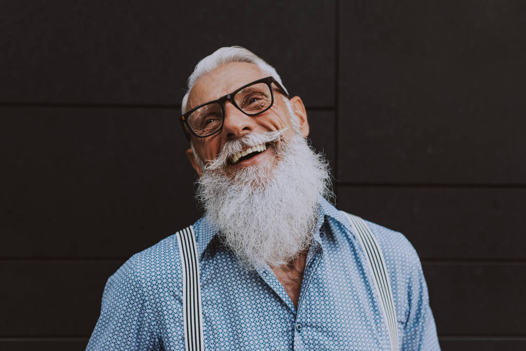 Senior-Hipster mit stylischen Bartporträts - Foto, Bild