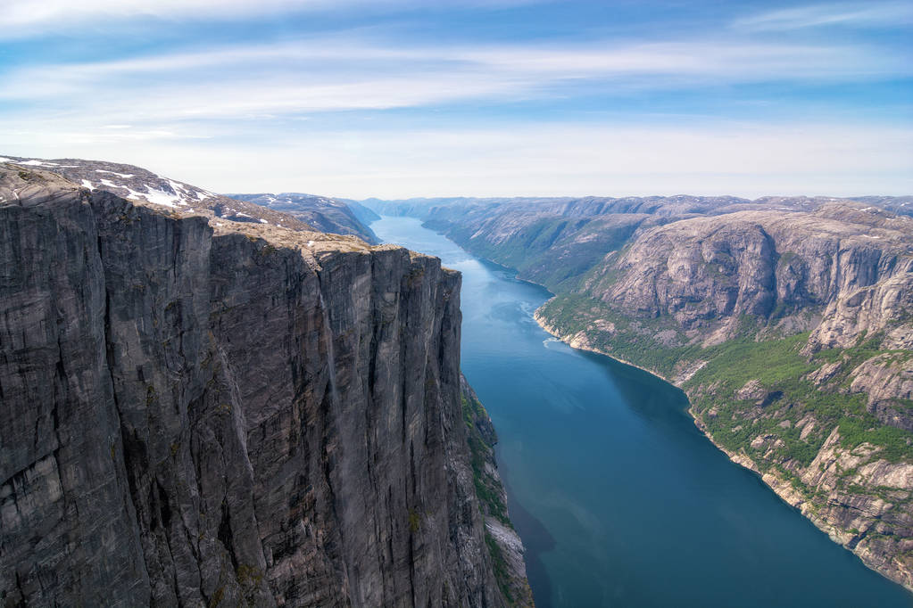 ノルウェーのライセフィヨルドは美しい風景で - 写真・画像