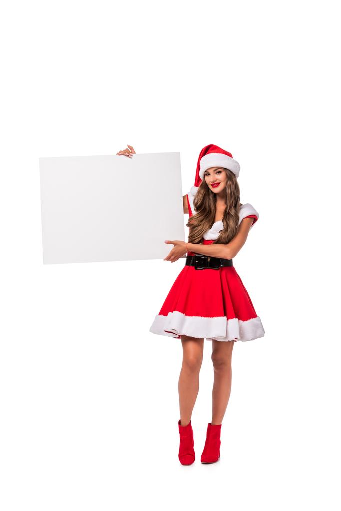brunette fille en costume de Père Noël montrant tableau vide, isolé sur blanc
 - Photo, image