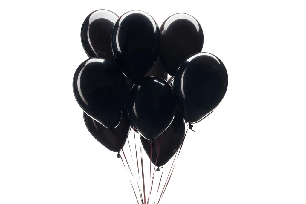 Bündel schwarzer Luftballons isoliert auf weiß für den Black Friday Verkauf - Foto, Bild