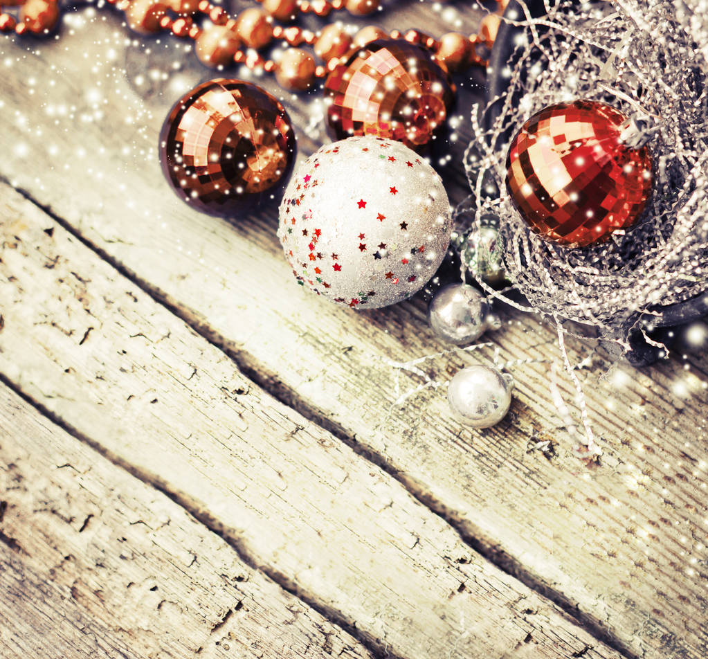 vista de cerca de coloridas decoraciones de Navidad en estilo vintage
 - Foto, imagen