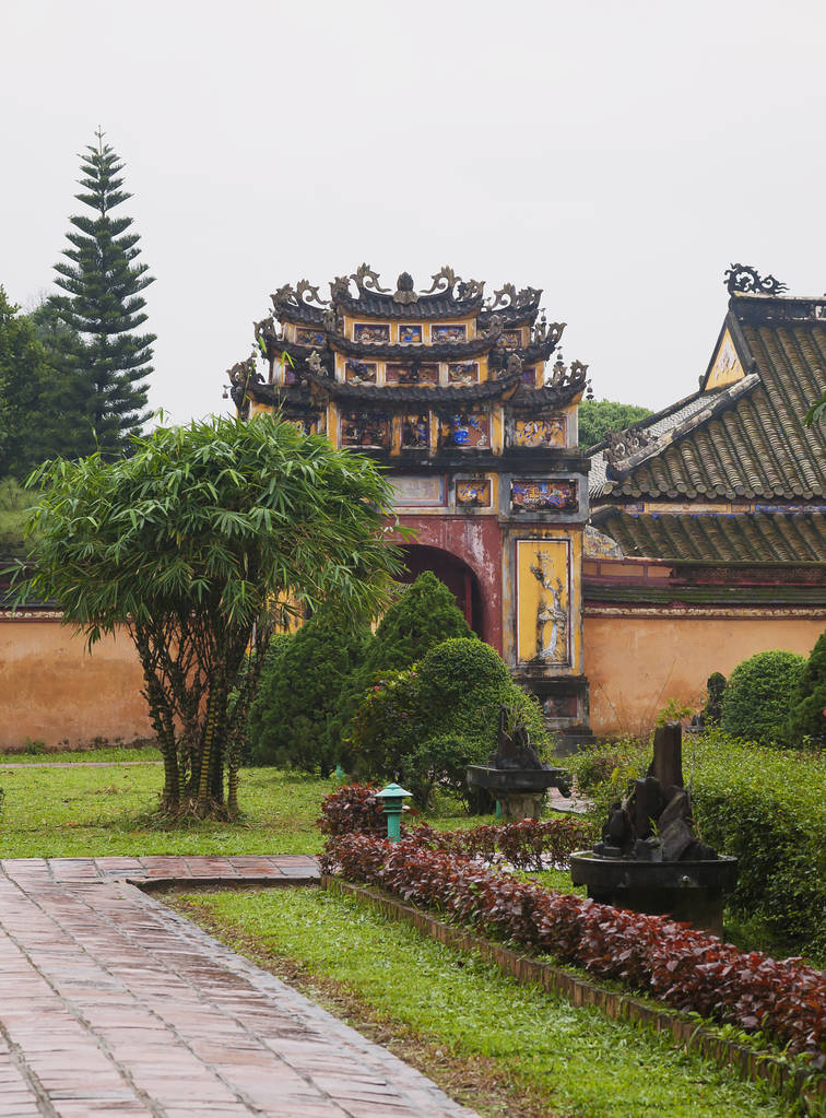 Η πύλη της Ακρόπολης του η αυτοκρατορική πόλη της Χουέ, Βιετνάμ - Φωτογραφία, εικόνα