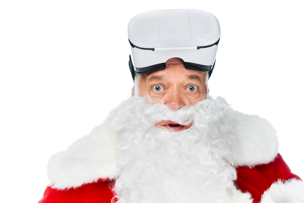 sakallı Noel Baba beyaz izole vr kulaklık kullanarak - Fotoğraf, Görsel