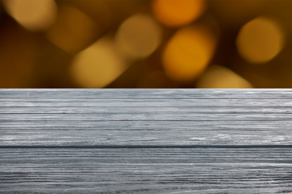 Şablon gri ahşap zemin ile turuncu arka plan bulanık /  - Fotoğraf, Görsel