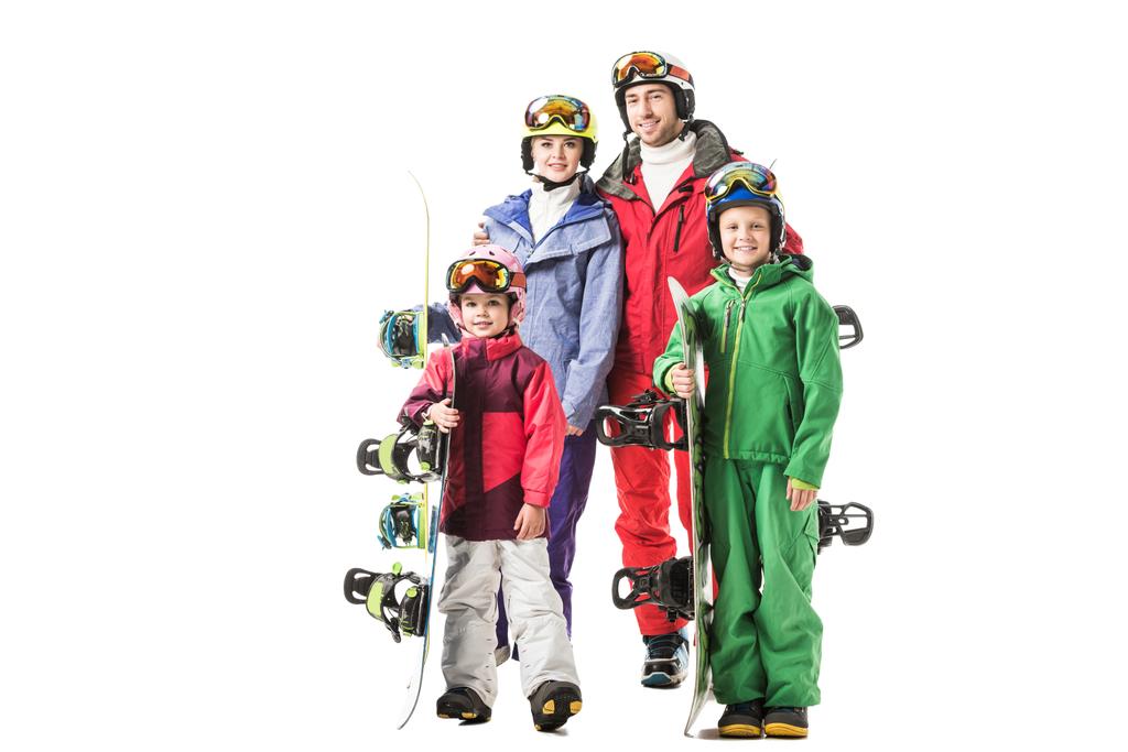 幸せ家族のカラフルな snowsuits に立って、笑顔は、白で隔離 - 写真・画像