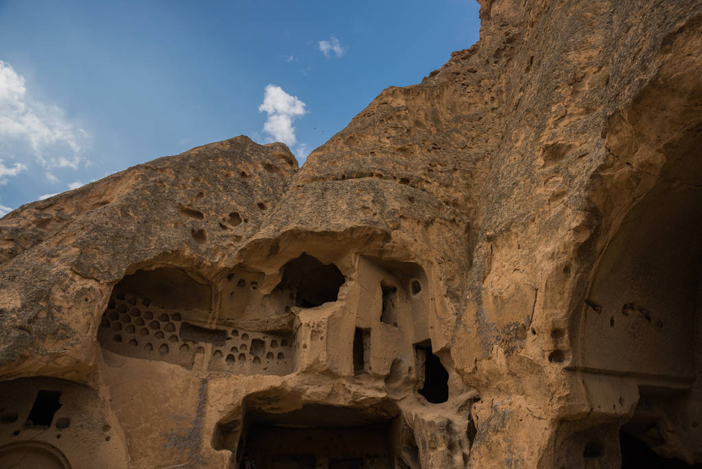 Monasterio de Selime en Capadocia, Turquía. Recorrido verde. Selime es una ciudad al final del valle de Ihlara. Monasterio de Selime es uno de los edificios religiosos más grandes de Capadocia
. - Foto, imagen