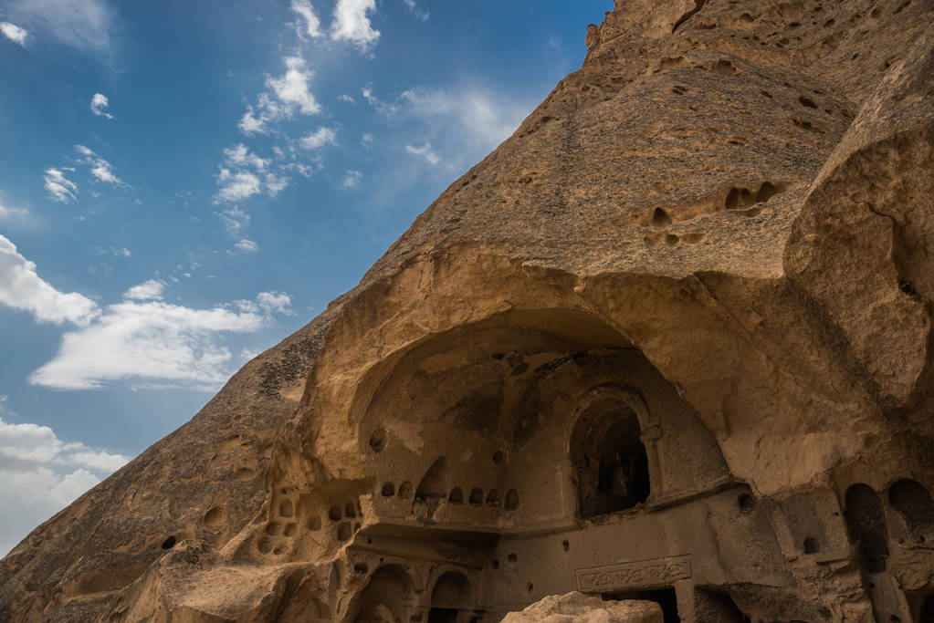Monasterio de Selime en Capadocia, Turquía. Recorrido verde. Selime es una ciudad al final del valle de Ihlara. Monasterio de Selime es uno de los edificios religiosos más grandes de Capadocia
. - Foto, Imagen