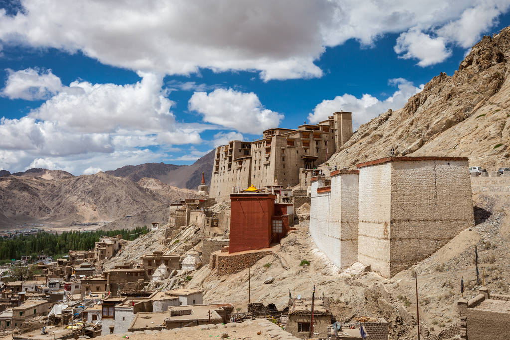 Palota Leh. Ladakh tartományban. Az indiai Himalája - Fotó, kép