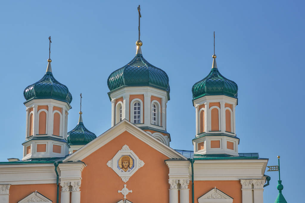 Antico monastero russo di Ipatiev della Santissima Trinità a Kostroma, Russia
 - Foto, immagini