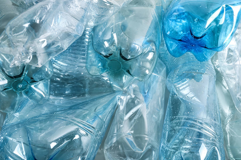 Veel plastic flessen als achtergrond, close-up. Recycle concept - Foto, afbeelding