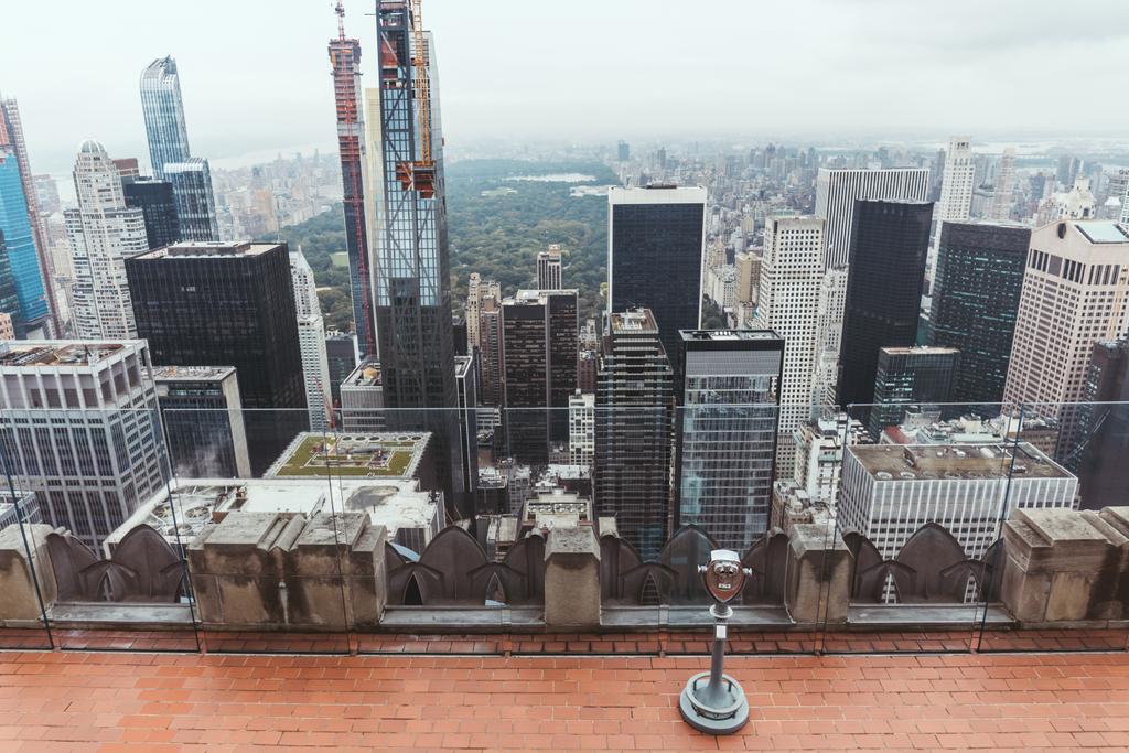 korkea kulma näkymä toimivat kiikarit näköalatasanne New Yorkissa, Yhdysvalloissa
 - Valokuva, kuva