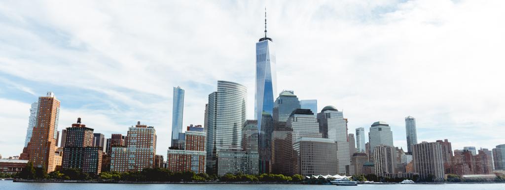 マンハッタンと大西洋の海洋、ニューヨーク、米国のマンハッタン、ニューヨーク、アメリカ合衆国 - 2018 年 10 月 8 日: 美しいパノラマ ビュー - 写真・画像