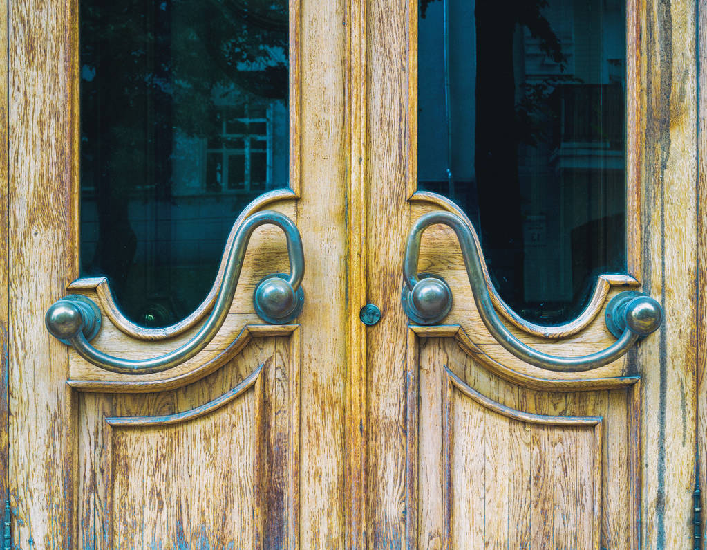 Puertas viejas. Textura de madera. Contexto
 - Foto, Imagen